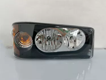 Headlight Right to Suit Mack Trident