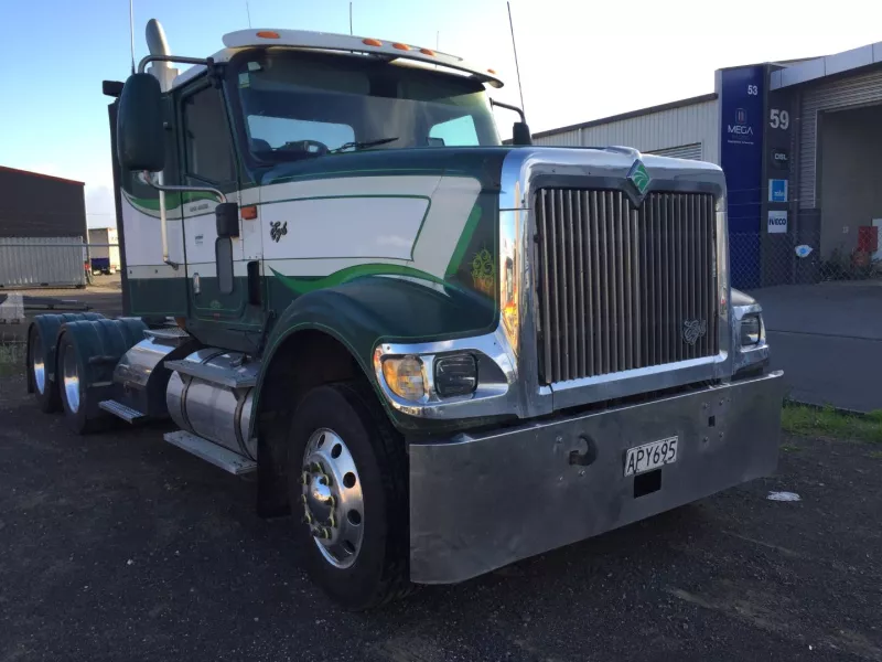 2002 International Navistar 9000i – A Rare Kiwi Rig Restored