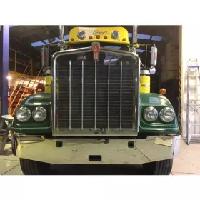Stainless Steel Bumper Gull Wing Style To Suit W-Model Kenworth